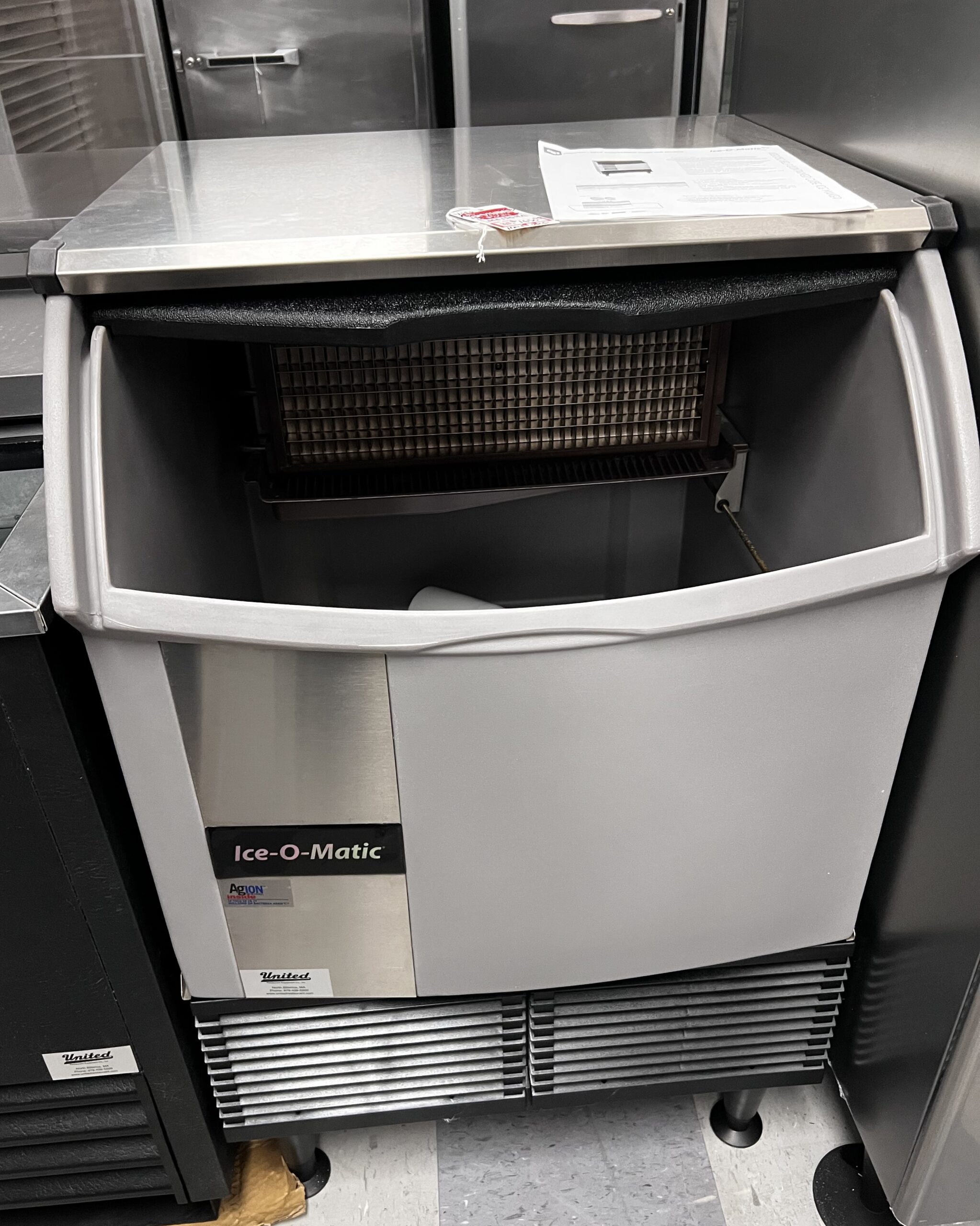 🧊 Used Undercounter Ice Machine-image